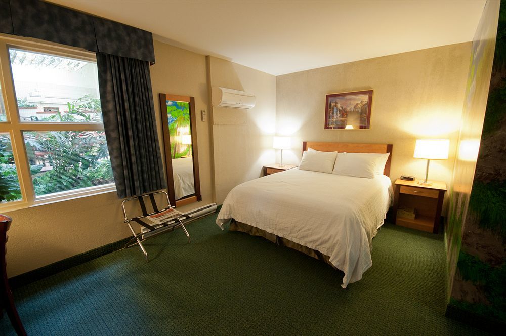 Canad Inns Destination Centre Windsor Park Γουίνιπεγκ Εξωτερικό φωτογραφία