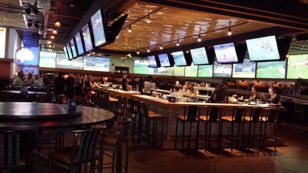 Canad Inns Destination Centre Windsor Park Γουίνιπεγκ Εξωτερικό φωτογραφία
