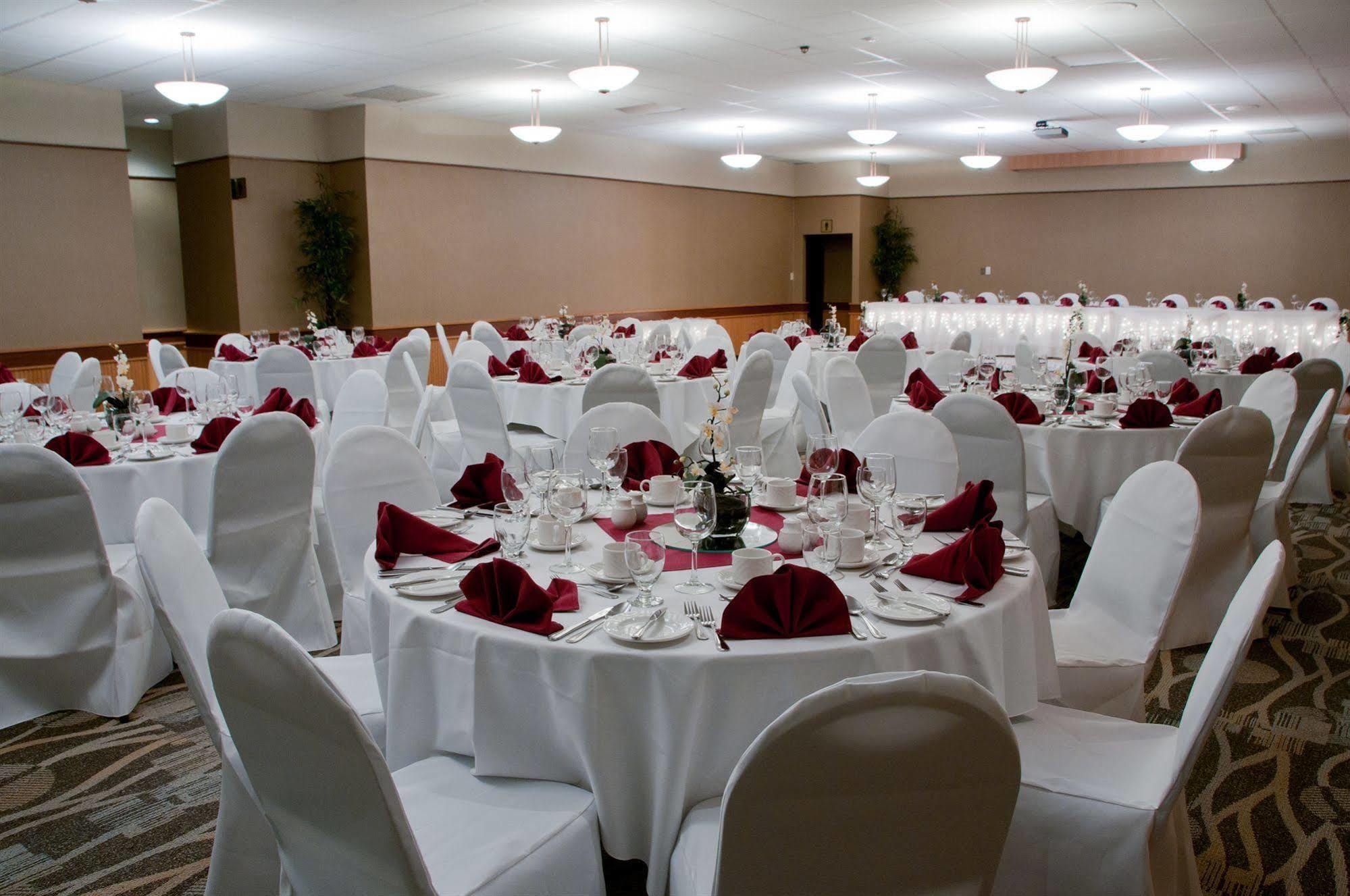 Canad Inns Destination Centre Windsor Park Γουίνιπεγκ Εξωτερικό φωτογραφία