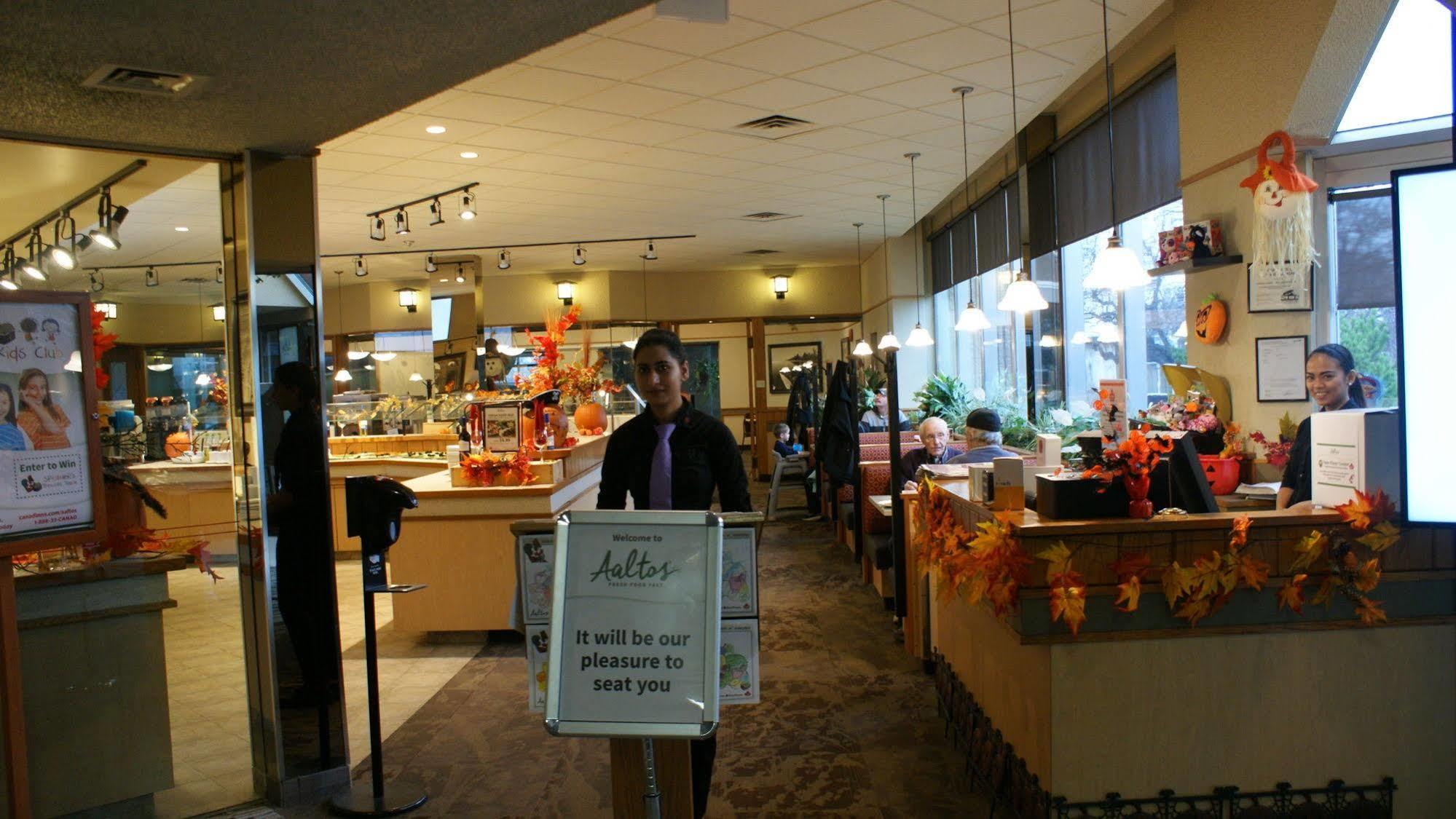 Canad Inns Destination Centre Windsor Park Γουίνιπεγκ Εξωτερικό φωτογραφία